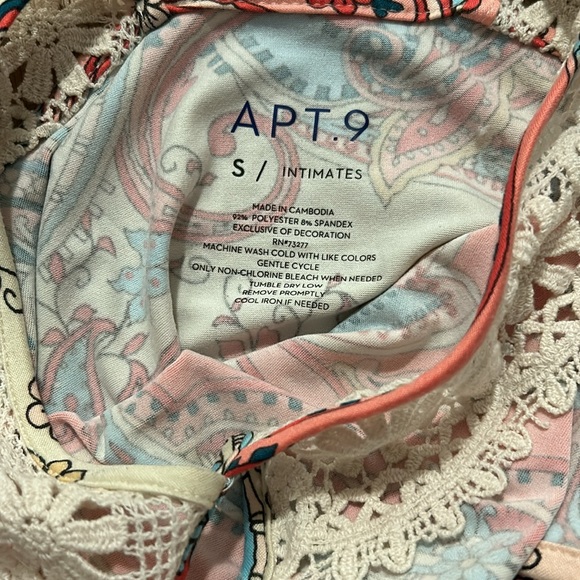 NWT Women’s APT. 9 Size Small Nightgown - Picture 5 of 5